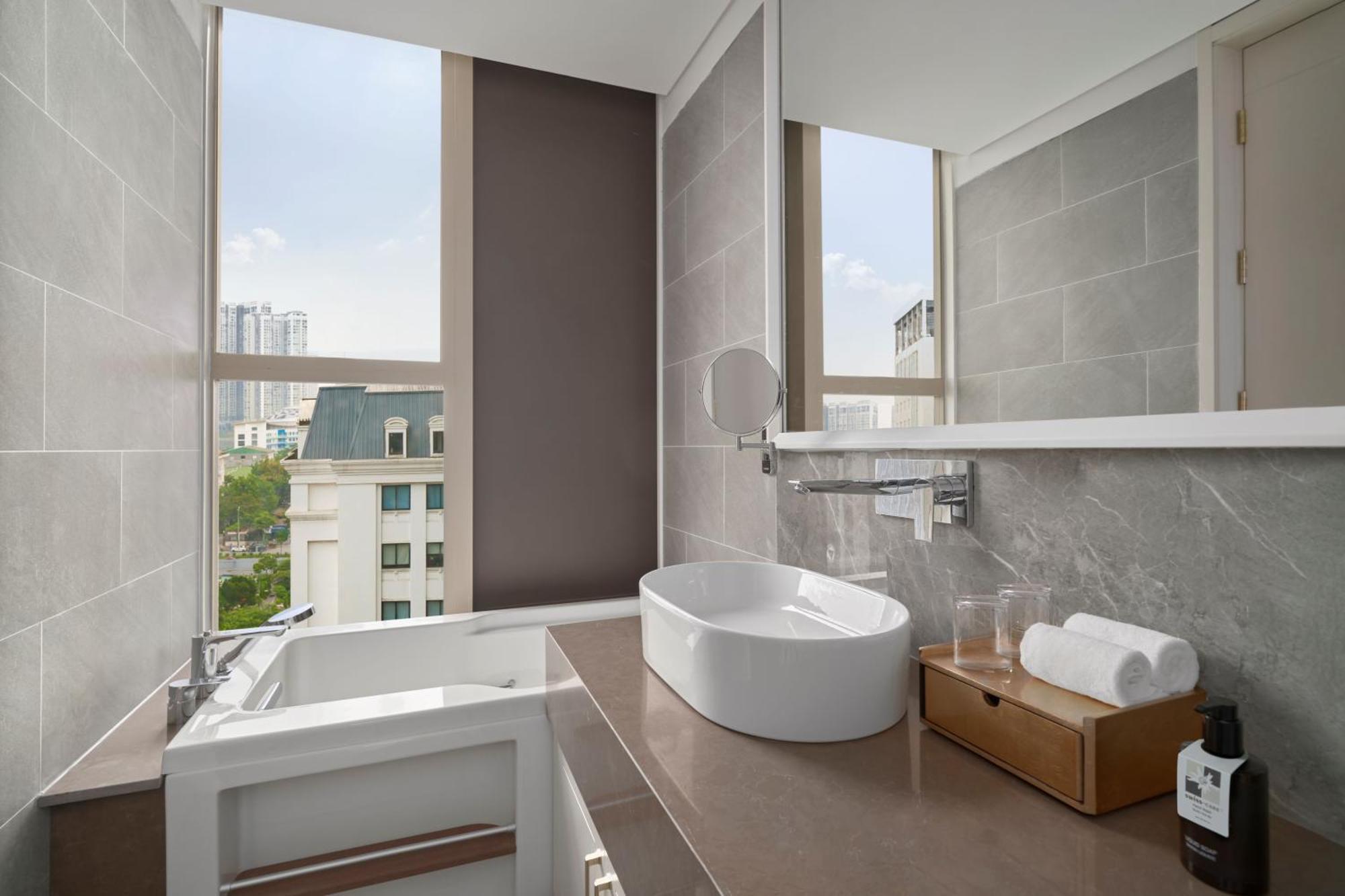 Khách sạn Epic Tower Swiss-belresidences 5*
